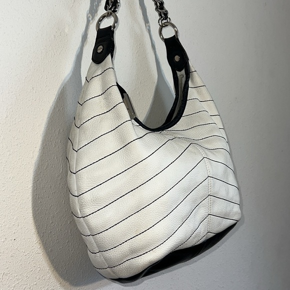 Bodhi Hobo Leather Slouchy White/ Black Shoulder Handbag - Picture 3 of 17